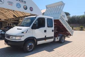 IVECO DAILY DOPPIA CABBINA RIBALTABILE TRILAT 35C1