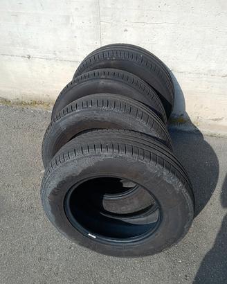 gomme estive kleber Dynaxer Suv 215 70 R16
