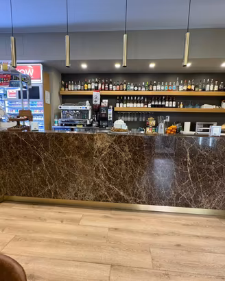 Arredamento completo bar come nuovo