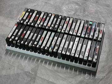 N.44 VIDEOCASSETTE VHS FILM DI VARIO GENERE