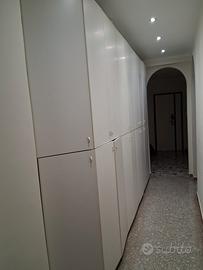 armadio a 6 ante * angol,con  scaffalatura interna