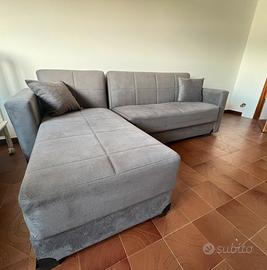 Divano perfette condizioni come nuovo