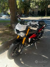 Triumph speed triple 1050 R