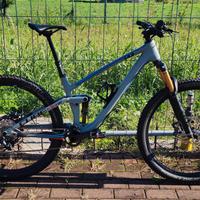 Cube Stereo 144 carbon - Tg. L