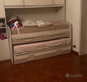 Doppio letto con cassetiere