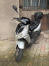 Aprilia Sportcity 200