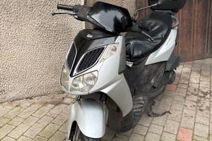 Aprilia Sportcity 200