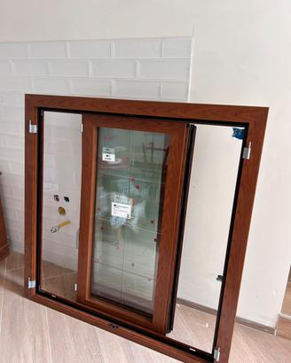 finestra in alluminio noce effetto legno