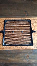 Griglia radiatore e telaio borsa Triumph Scrambler