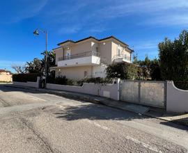 Villa a Olbia - Via Veronese