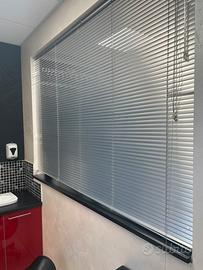 Tende veneziane acciaio