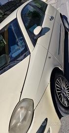 Lancia y