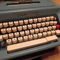 Macchina da scrivere Olivetti