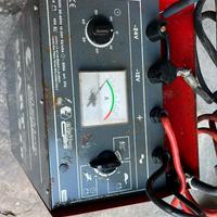 caricabatterie booster professionale