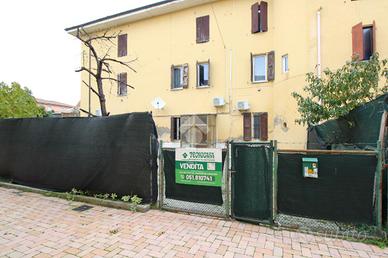 CASA SEMINDIPENDENTE A SAN PIETRO IN CASALE