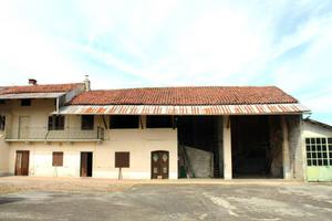 Cascina da ristrutturare a Bianzè