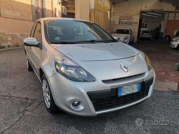 Renault Clio 1.2 16V 5 porte Dynamique