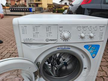 LAVATRICE INDESIT 7 KG A++ 1200 giri , CONSEGNA 