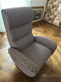 Poltrona reclinabile motorizzata