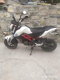 Benelli tnt 125