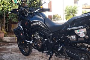 Honda Africa Twin CRF1000A Travel Edition (2017)