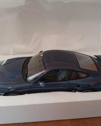 Porsche 911 Turbo (2010) - Norev 1/18 Rara