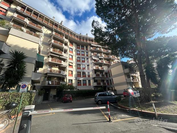 5 LOCALI A GENOVA