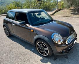 Mini (R56-57) 3S 1.6 S&S Cooper D 82Kw 6M - 2011