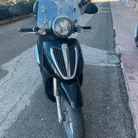 Scooter Carnaby Piaggio