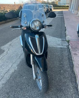 Scooter Carnaby Piaggio