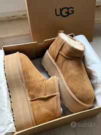UGG Mini Platform EU 40