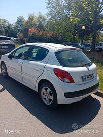 Peugot 207 2012