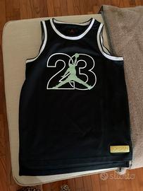 canotta Jordan ragazzo 11 anni