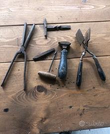 Vecchi attrezzi da lavoro