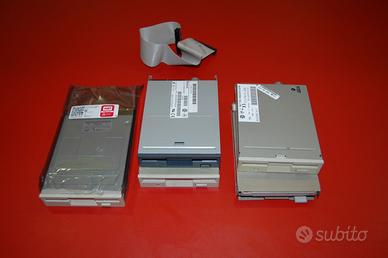 FLOPPY DISK - RETROCOMPUTER