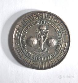 MEDAGLIA  COMMEMORATIVA VINCITORE MUNDIAL CALCIO70