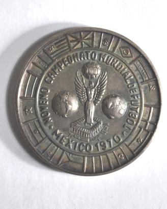 MEDAGLIA  COMMEMORATIVA VINCITORE MUNDIAL CALCIO70