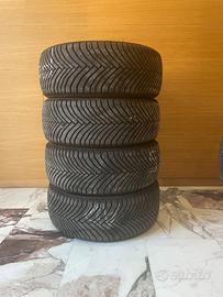 Treno 4 gomme invernali Michelin 225/45 R17 2025