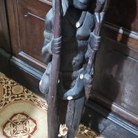 statua in legno