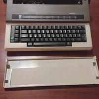 Macchina da scrivere elettronica