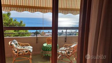 Attico Terrazzo Vista Mare strepitosa PAuto copert