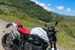 Ducati Monster 937 Plus Ice White
