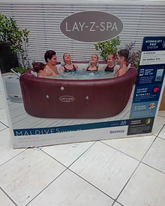piscina idromassaggio 