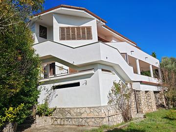 Villa o villino Venafro [VA SMTC387 - 106 C20VRG]