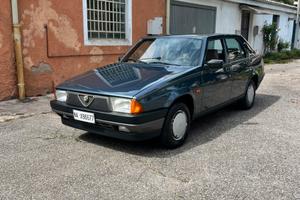 Alfa Romeo 75 1.6