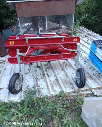 Ranghinatore per motocoltivatore