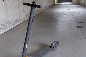 Monopattino elettrico Segway E25E