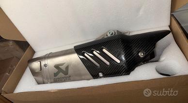Akrapovic R6/R1 replica universale