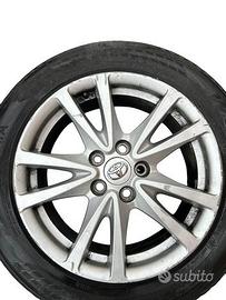 Cerchio in lega da 17 toyota avensis sw 2000 d4d