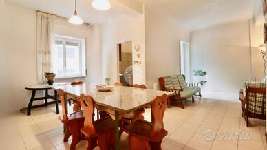 6 LOCALI A SAN BENEDETTO DEL TRONTO